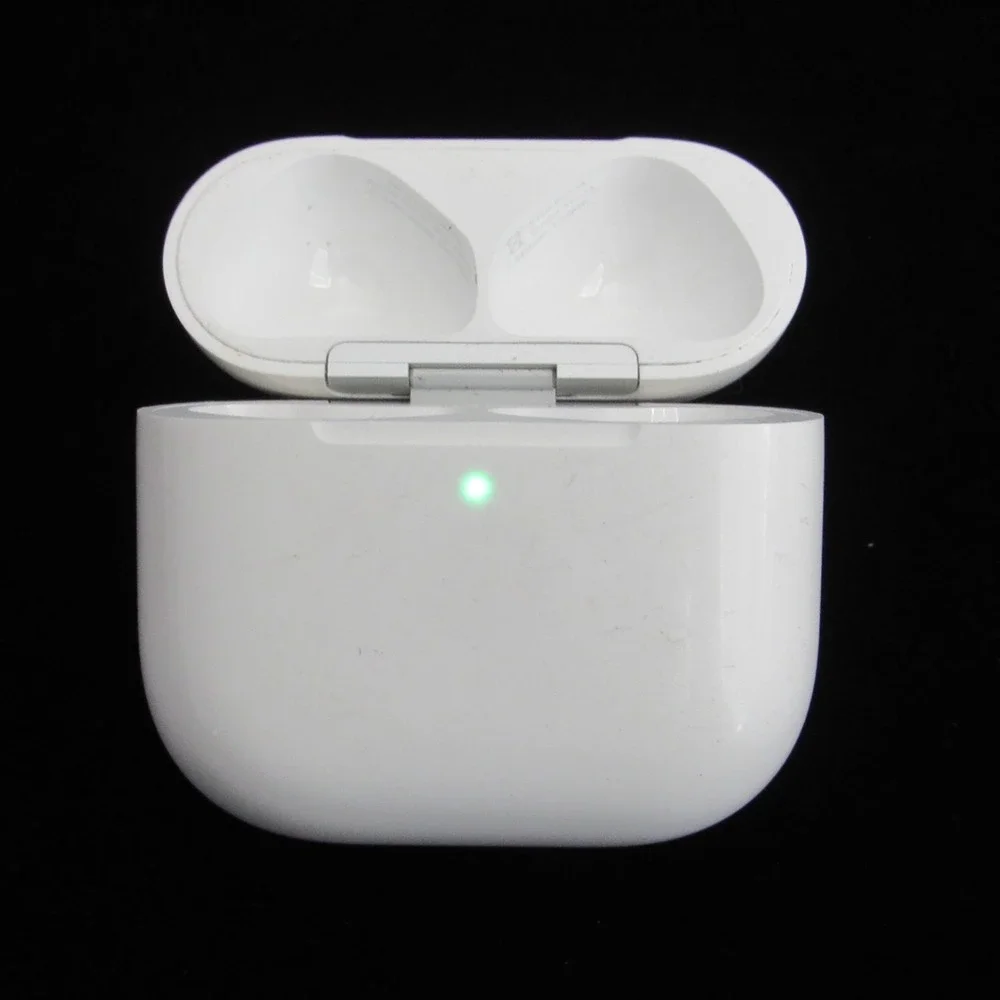 Apple Airpods 4 A3059‎ Case Only FOR PARTS *Read Description*